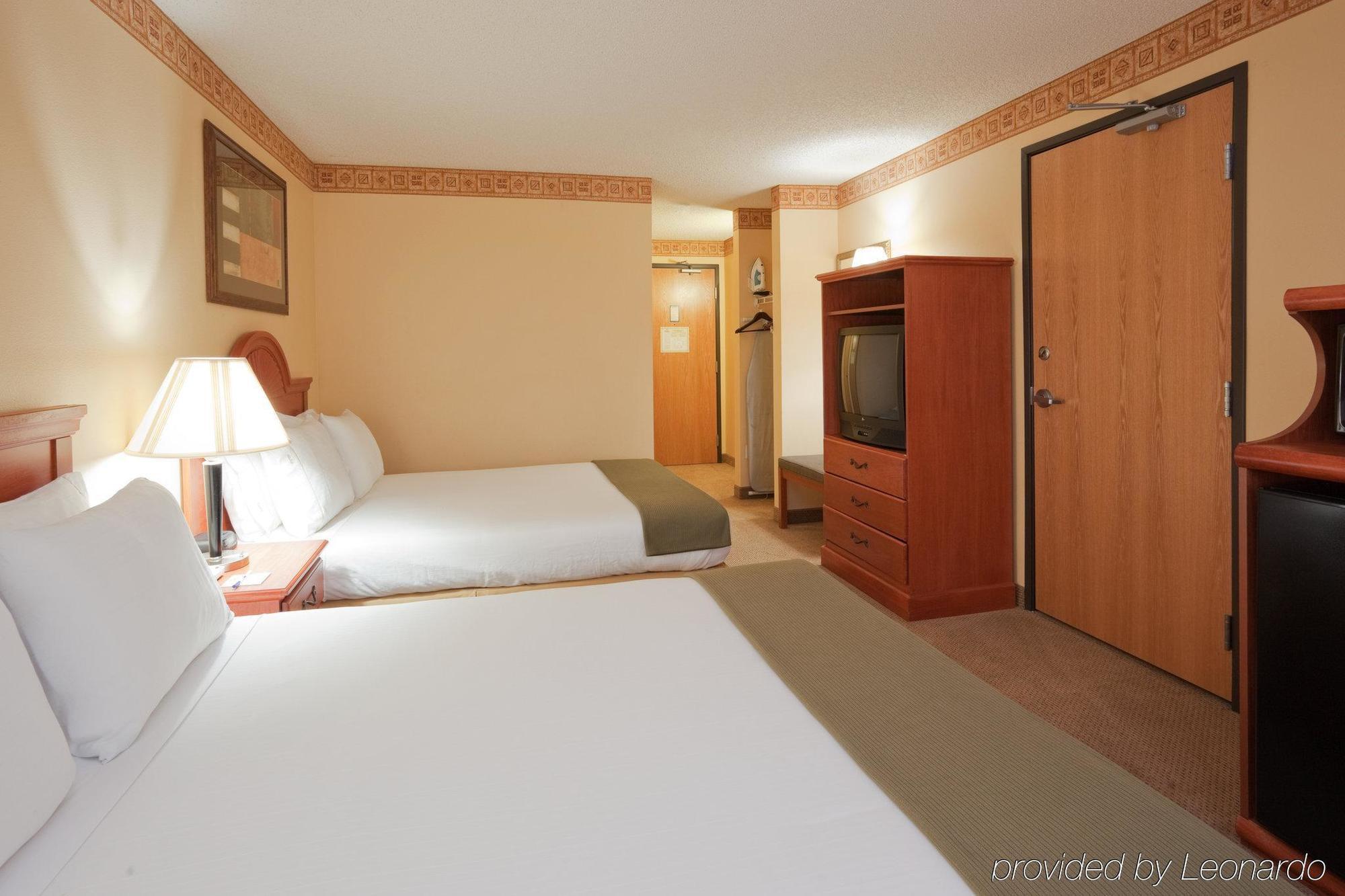 Holiday Inn Express Hotel & Suites Livermore By Ihg חדר תמונה