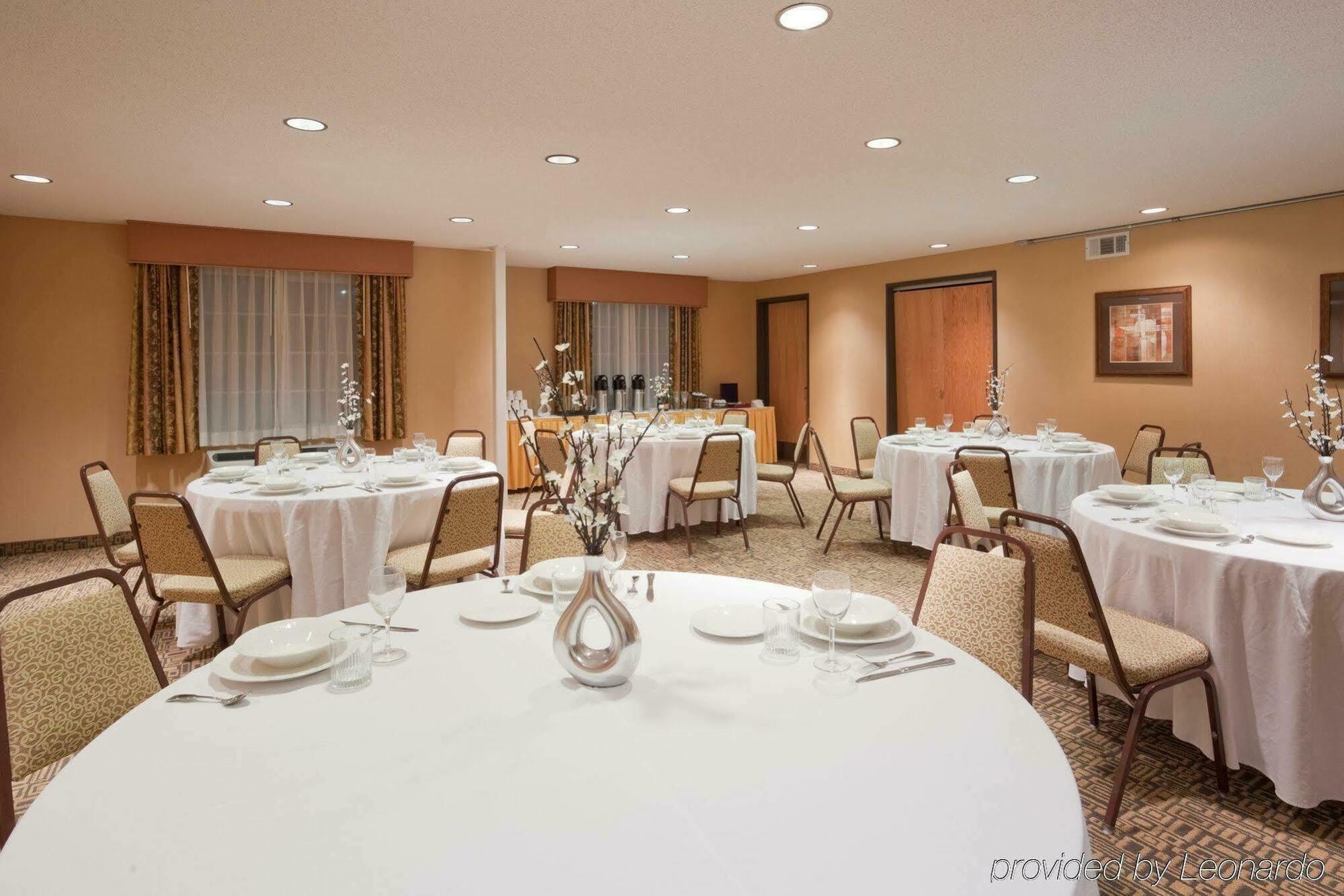 Holiday Inn Express Hotel & Suites Livermore By Ihg מסעדה תמונה